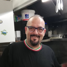 Chef68, uomo cerca donne o coppie per incontri di sesso in Roma, foto