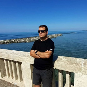 Christian40Monza, uomo cerca donne o coppie per incontri di sesso in Monza, foto