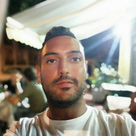 Spikecosta, uomo cerca donne o coppie per incontri di sesso in Rieti, foto