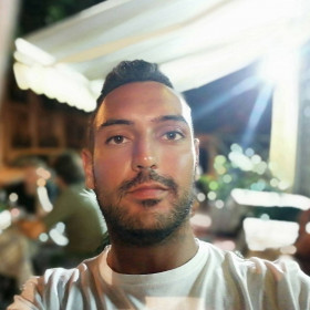 Spikecosta, uomo cerca donne o coppie per incontri di sesso in Rieti, foto