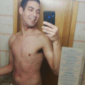 Mikelen, uomo cerca donne o coppie per incontri di sesso in Nuoro, foto