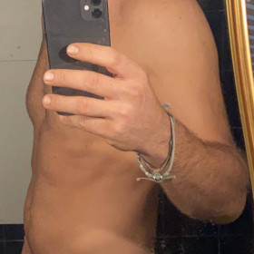 andreaduroo, uomo cerca donne o coppie per incontri di sesso in Lecce, foto