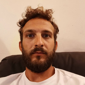 Tommatto, uomo cerca donne o coppie per incontri di sesso in Prato, foto