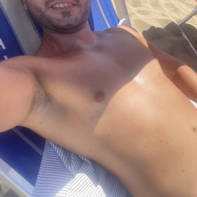 AndreaPrivacy, uomo cerca donne o coppie per incontri di sesso in Perugia, foto