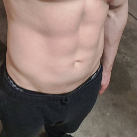 Firollimarco, uomo cerca donne o coppie per incontri di sesso in Vicenza, foto