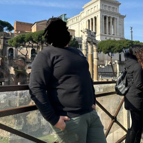 Yogi, uomo cerca donne o coppie per incontri di sesso in Verona, foto