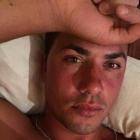 Ernesto23, uomo cerca donne o coppie per incontri di sesso in Palermo, foto