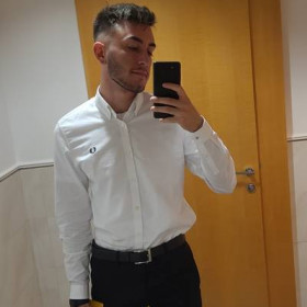 Stelv, uomo cerca donne o coppie per incontri di sesso in Roma, foto