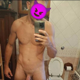 Gatsu69, uomo cerca donne o coppie per incontri di sesso in Roma, foto