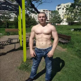 TeoGB, uomo cerca donne o coppie per incontri di sesso in Bologna, foto