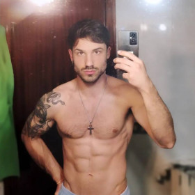Peter995, uomo cerca donne o coppie per incontri di sesso in Trapani, foto