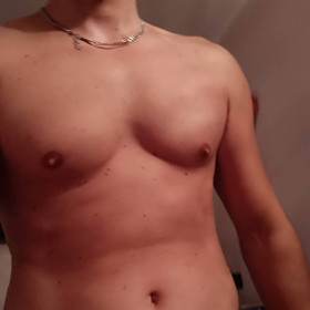 Bellporco, uomo cerca donne o coppie per incontri di sesso in Bergamo, foto