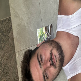 Guido1234, uomo cerca donne o coppie per incontri di sesso in Parma, foto