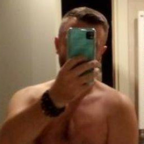 Jeanventotto, uomo cerca donne o coppie per incontri di sesso in Cuneo, foto
