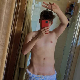 Raffa15, uomo cerca donne o coppie per incontri di sesso in Pistoia, foto